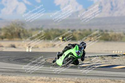 media/Dec-07-2025-CVMA (Sun) [[3e7d2de5dc]]/Race 17-Amateur Formula Middleweight/